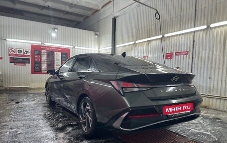 Hyundai Elantra, 2023 год, 2 390 000 рублей, 3 фотография