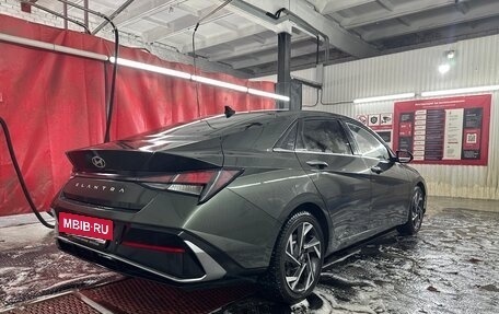 Hyundai Elantra, 2023 год, 2 390 000 рублей, 4 фотография