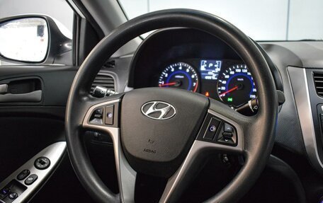 Hyundai Solaris II рестайлинг, 2014 год, 950 000 рублей, 19 фотография