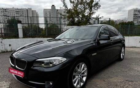 BMW 5 серия, 2010 год, 1 598 000 рублей, 3 фотография
