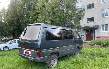 Nissan Largo III (W30), 1993 год, 161 000 рублей, 4 фотография