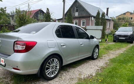 Renault Logan II, 2018 год, 850 000 рублей, 6 фотография