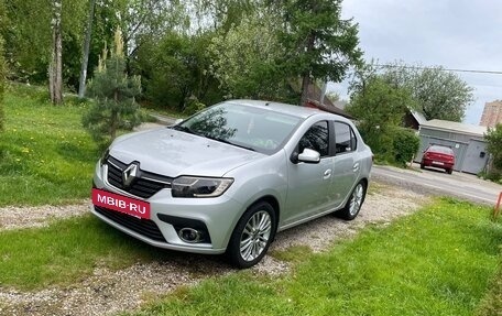Renault Logan II, 2018 год, 850 000 рублей, 2 фотография