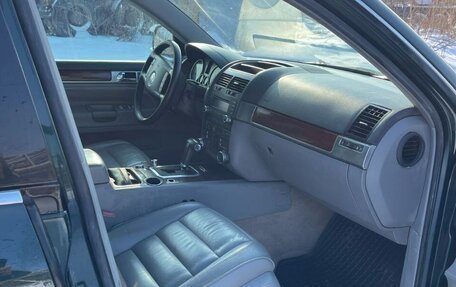 Volkswagen Touareg III, 2004 год, 900 000 рублей, 5 фотография