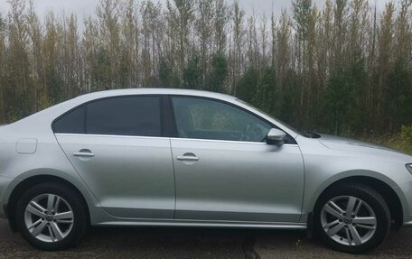Volkswagen Jetta VI, 2015 год, 1 630 000 рублей, 6 фотография