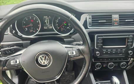 Volkswagen Jetta VI, 2015 год, 1 630 000 рублей, 15 фотография