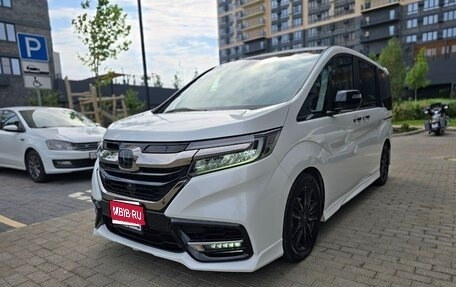 Honda Stepwgn IV, 2019 год, 2 850 000 рублей, 1 фотография