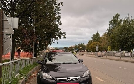 Opel Astra J, 2011 год, 800 000 рублей, 4 фотография