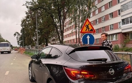 Opel Astra J, 2011 год, 800 000 рублей, 2 фотография