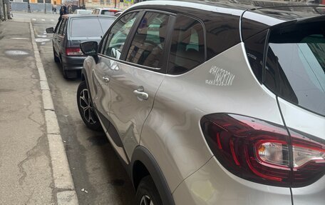 Renault Kaptur I рестайлинг, 2018 год, 1 950 000 рублей, 4 фотография