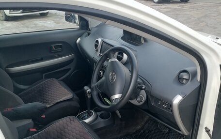 Toyota Ist II, 2002 год, 580 000 рублей, 4 фотография