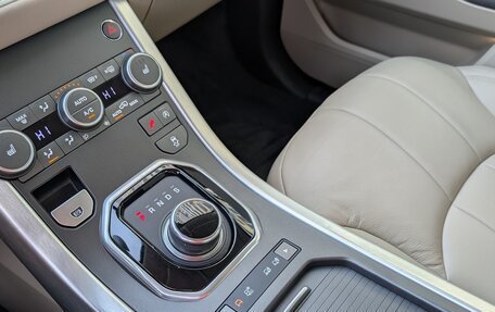 Land Rover Range Rover Evoque I, 2017 год, 2 590 000 рублей, 16 фотография