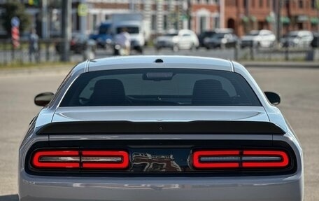 Dodge Challenger III рестайлинг 2, 2020 год, 3 940 000 рублей, 9 фотография