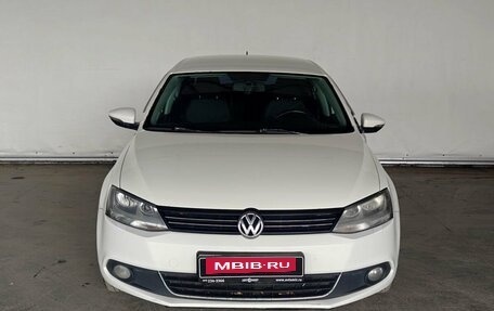 Volkswagen Jetta VI, 2013 год, 620 000 рублей, 2 фотография