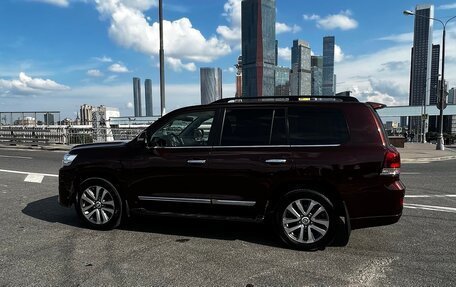 Toyota Land Cruiser 200, 2017 год, 6 900 000 рублей, 9 фотография