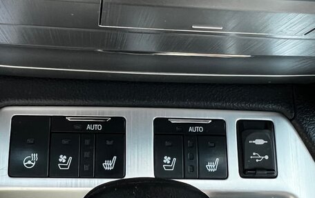 Toyota Land Cruiser 200, 2017 год, 6 900 000 рублей, 27 фотография