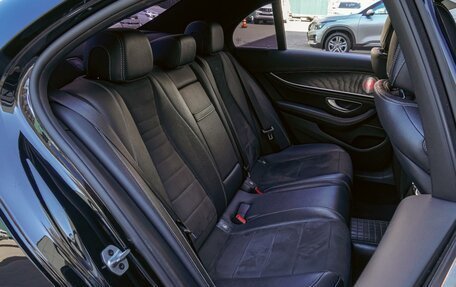 Mercedes-Benz E-Класс, 2019 год, 3 470 000 рублей, 7 фотография