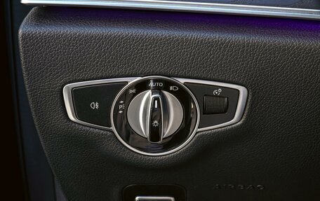 Mercedes-Benz E-Класс, 2019 год, 3 470 000 рублей, 17 фотография