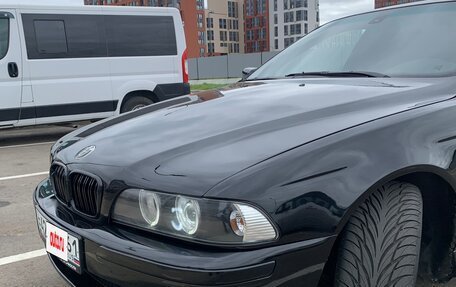 BMW 5 серия, 2001 год, 950 000 рублей, 17 фотография