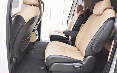 KIA Carnival, 2022 год, 3 895 000 рублей, 7 фотография