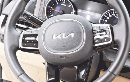 KIA Carnival, 2022 год, 3 895 000 рублей, 10 фотография