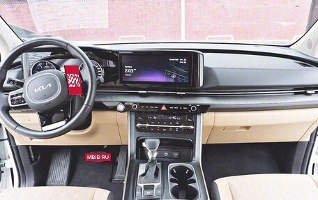 KIA Carnival, 2022 год, 3 895 000 рублей, 9 фотография