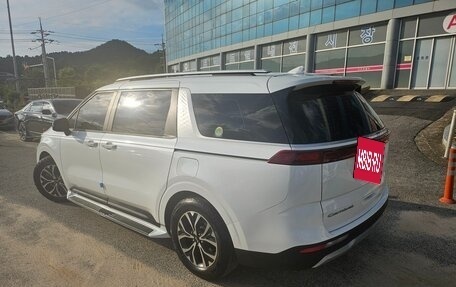 KIA Carnival, 2021 год, 2 950 000 рублей, 3 фотография