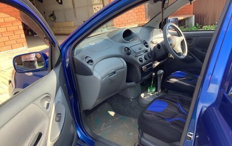 Toyota Vitz, 2001 год, 270 000 рублей, 8 фотография
