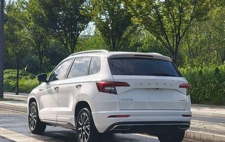 Skoda Karoq I, 2022 год, 2 033 000 рублей, 2 фотография