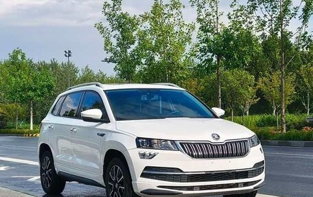 Skoda Karoq I, 2022 год, 2 033 000 рублей, 5 фотография