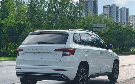 Skoda Karoq I, 2022 год, 2 033 000 рублей, 4 фотография