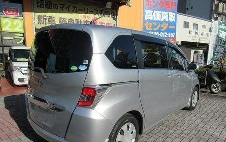 Honda Freed I, 2014 год, 805 000 рублей, 2 фотография