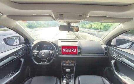 Skoda Karoq I, 2022 год, 2 033 000 рублей, 8 фотография