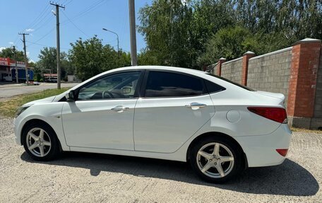 Hyundai Solaris II рестайлинг, 2014 год, 700 000 рублей, 4 фотография