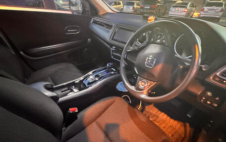 Honda Vezel, 2016 год, 1 400 000 рублей, 8 фотография