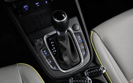 Hyundai Kona I, 2022 год, 1 560 000 рублей, 6 фотография