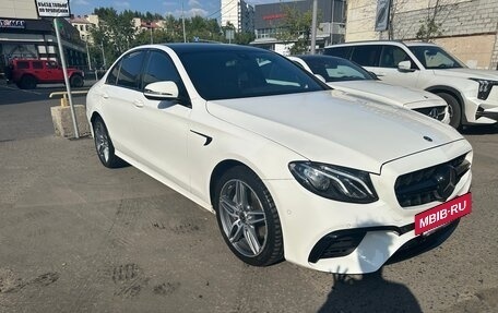 Mercedes-Benz E-Класс, 2019 год, 3 050 000 рублей, 2 фотография