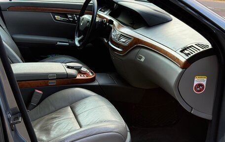 Mercedes-Benz S-Класс, 2008 год, 1 300 000 рублей, 4 фотография