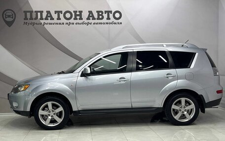 Mitsubishi Outlander III рестайлинг 3, 2008 год, 1 099 000 рублей, 8 фотография