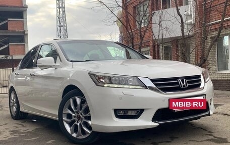 Honda Accord IX рестайлинг, 2013 год, 1 900 000 рублей, 2 фотография