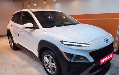 Hyundai Kona I, 2022 год, 1 550 000 рублей, 2 фотография