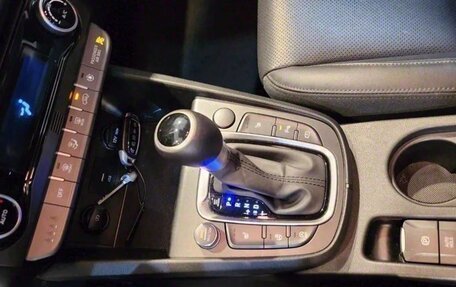 Hyundai Kona I, 2022 год, 1 550 000 рублей, 12 фотография