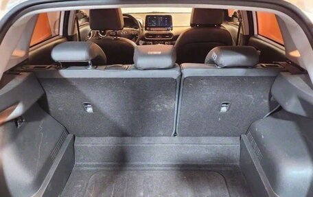 Hyundai Kona I, 2022 год, 1 550 000 рублей, 7 фотография