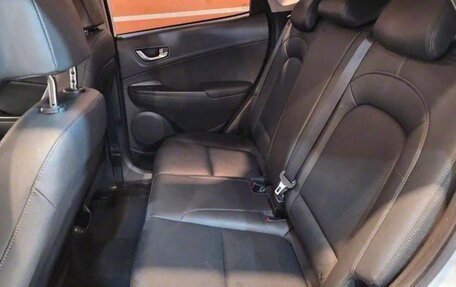 Hyundai Kona I, 2022 год, 1 550 000 рублей, 16 фотография