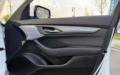 Cadillac CT5 I, 2021 год, 2 300 000 рублей, 13 фотография