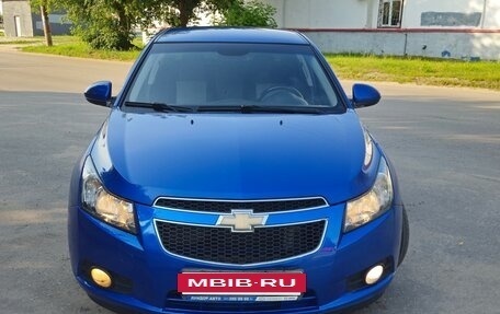 Chevrolet Cruze II, 2011 год, 700 000 рублей, 4 фотография