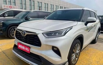 Toyota Highlander, 2022 год, 3 000 300 рублей, 1 фотография