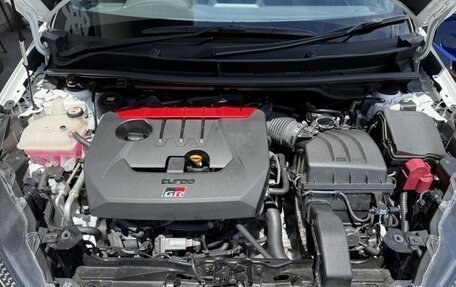 Toyota Yaris, 2022 год, 2 550 000 рублей, 16 фотография