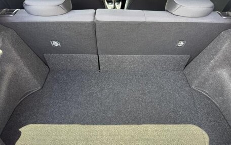 Toyota Yaris, 2022 год, 2 550 000 рублей, 20 фотография