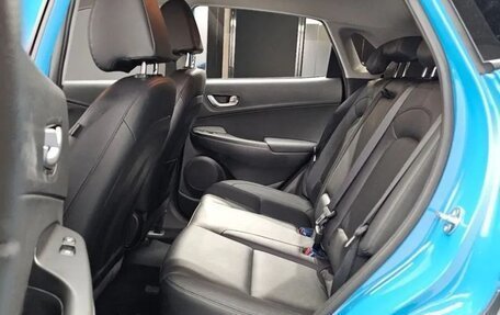 Hyundai Kona I, 2022 год, 1 330 000 рублей, 9 фотография